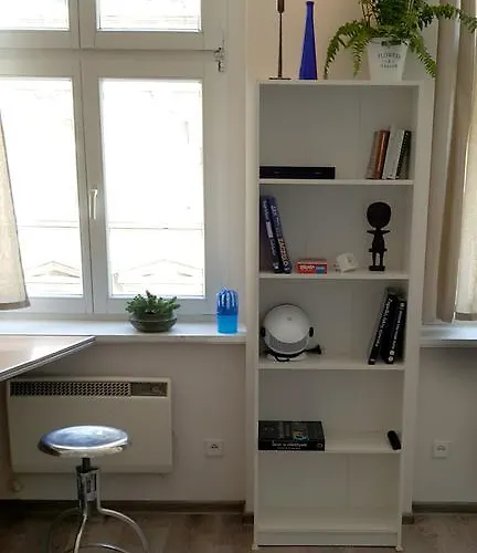 Bluegrayorange Apartment